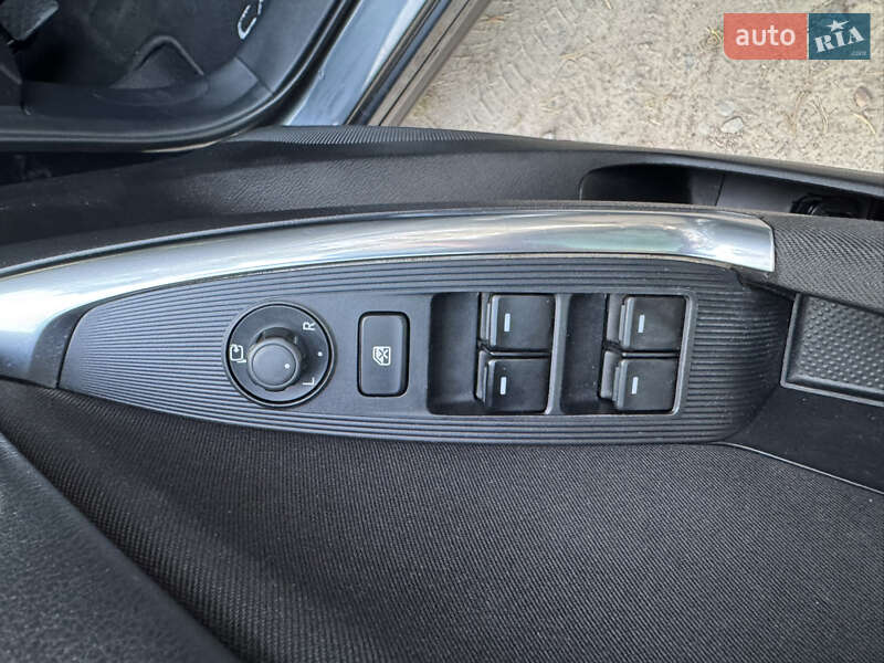 Позашляховик / Кросовер Mazda CX-5 2012 в Житомирі фото 9 Позашляховик / Кросовер Mazda CX-5 2012 в Житомирі