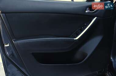 Позашляховик / Кросовер Mazda CX-5 2016 в 