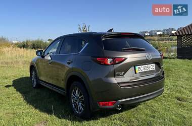 Позашляховик / Кросовер Mazda CX-5 2018 в 