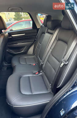 Внедорожник / Кроссовер Mazda CX-5 2023 в 