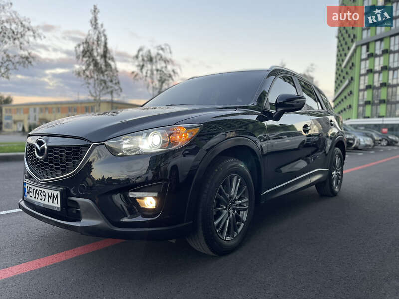 Позашляховик / Кросовер Mazda CX-5 2015 в 