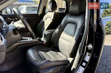 Позашляховик / Кросовер Mazda CX-5 2020 в 