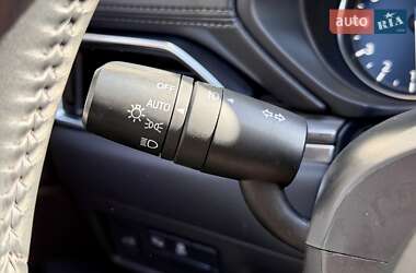 Позашляховик / Кросовер Mazda CX-5 2020 в 
