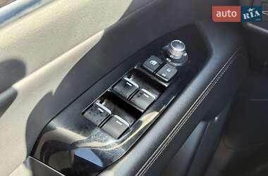 Позашляховик / Кросовер Mazda CX-5 2020 в 