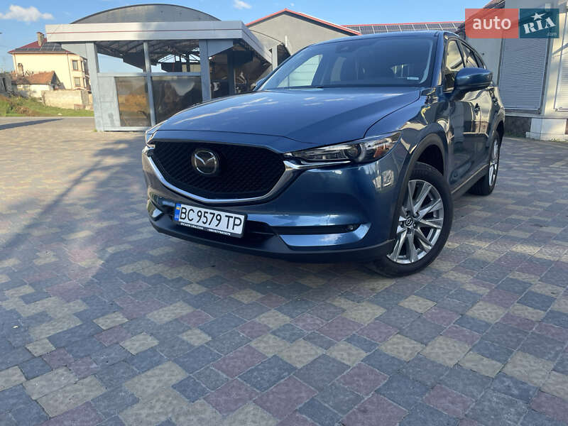 Позашляховик / Кросовер Mazda CX-5 2020 в 