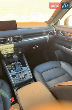 Позашляховик / Кросовер Mazda CX-5 2024 в 