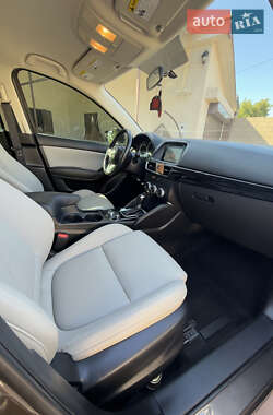 Позашляховик / Кросовер Mazda CX-5 2015 в 