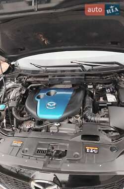 Позашляховик / Кросовер Mazda CX-5 2012 в 