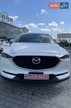 Позашляховик / Кросовер Mazda CX-5 2017 в 