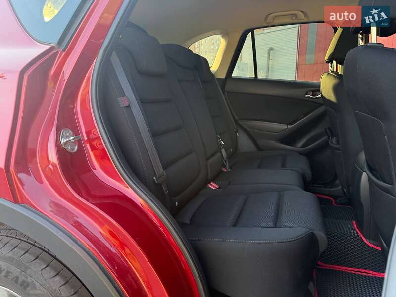 Внедорожник / Кроссовер Mazda CX-5 2017 в Киеве