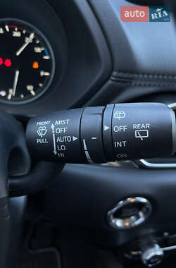 Позашляховик / Кросовер Mazda CX-5 2021 в 