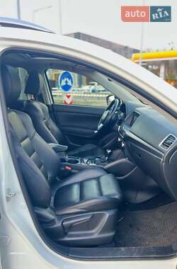 Позашляховик / Кросовер Mazda CX-5 2015 в 