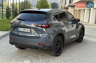 Позашляховик / Кросовер Mazda CX-5 2022 в 