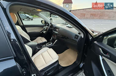 Позашляховик / Кросовер Mazda CX-5 2014 в 