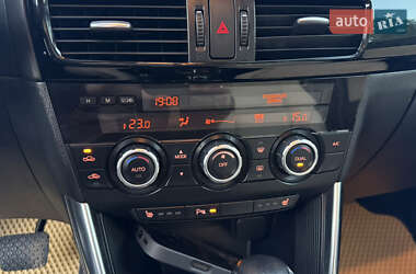 Позашляховик / Кросовер Mazda CX-5 2014 в 
