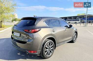 Позашляховик / Кросовер Mazda CX-5 2018 в 