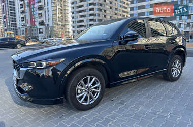 Позашляховик / Кросовер Mazda CX-5 2023 в 