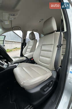 Позашляховик / Кросовер Mazda CX-5 2013 в 