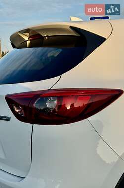 Внедорожник / Кроссовер Mazda CX-5 2015 в 