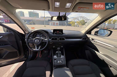 Позашляховик / Кросовер Mazda CX-5 2020 в 