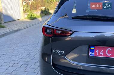 Позашляховик / Кросовер Mazda CX-5 2022 в 