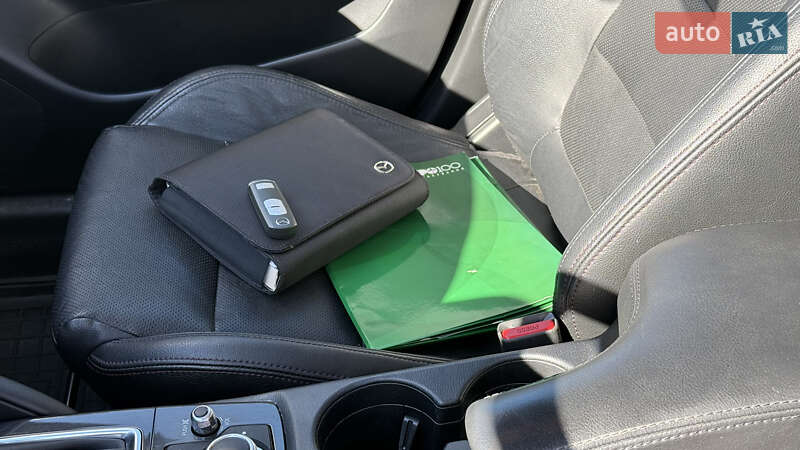 Внедорожник / Кроссовер Mazda CX-5 2017 в Киеве