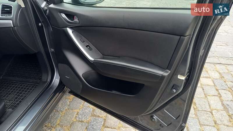 Внедорожник / Кроссовер Mazda CX-5 2016 в Кременчуге