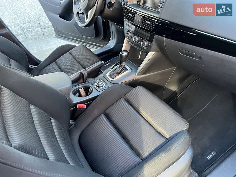 Позашляховик / Кросовер Mazda CX-5 2015 в Золочеві