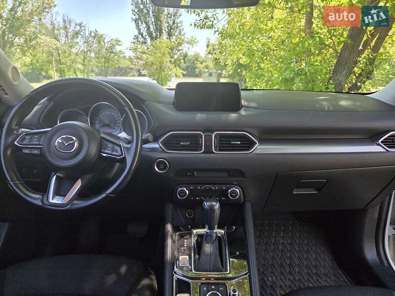 Позашляховик / Кросовер Mazda CX-5 2017 в Дніпрі