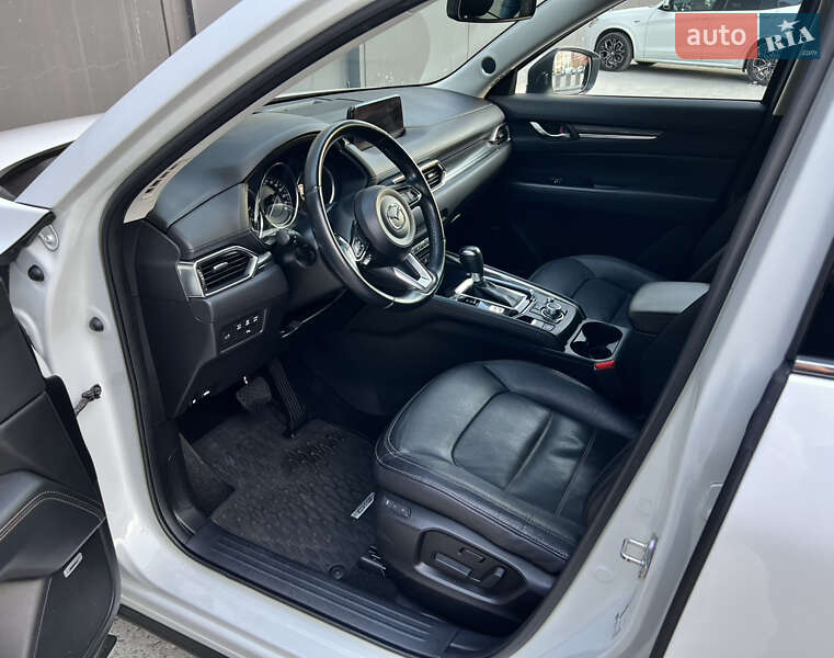 Внедорожник / Кроссовер Mazda CX-5 2017 в Киеве
