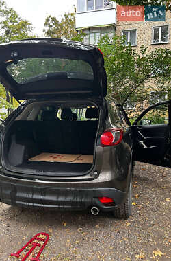 Позашляховик / Кросовер Mazda CX-5 2015 в 