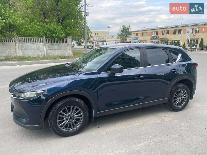 Позашляховик / Кросовер Mazda CX-5 2020 в 