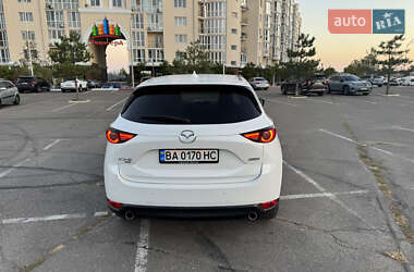 Внедорожник / Кроссовер Mazda CX-5 2018 в 