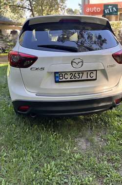 Позашляховик / Кросовер Mazda CX-5 2016 в 