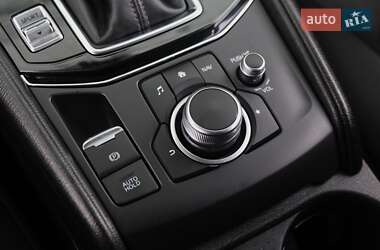 Позашляховик / Кросовер Mazda CX-5 2020 в 