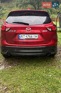 Позашляховик / Кросовер Mazda CX-5 2014 в 