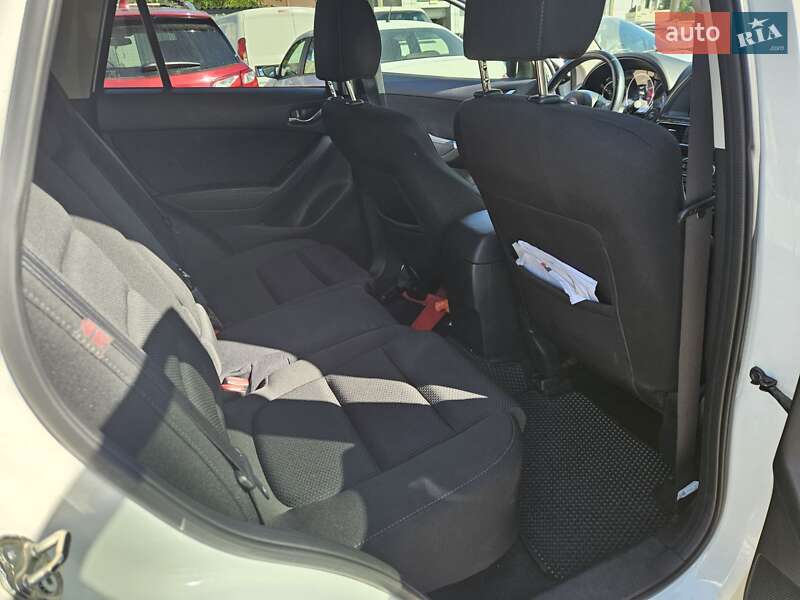 Внедорожник / Кроссовер Mazda CX-5 2017 в Киеве