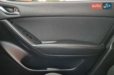 Позашляховик / Кросовер Mazda CX-5 2015 в 
