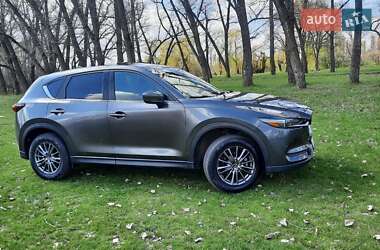 Позашляховик / Кросовер Mazda CX-5 2019 в 