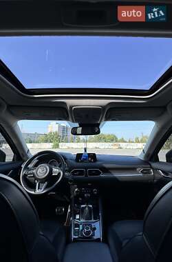 Позашляховик / Кросовер Mazda CX-5 2017 в 