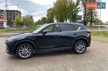 Позашляховик / Кросовер Mazda CX-5 2020 в 