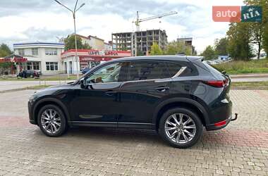 Позашляховик / Кросовер Mazda CX-5 2020 в 