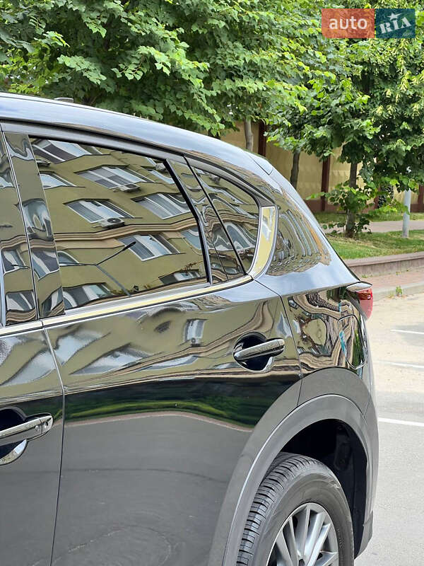 Внедорожник / Кроссовер Mazda CX-5 2017 в Киеве