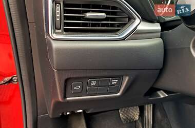 Позашляховик / Кросовер Mazda CX-5 2017 в 