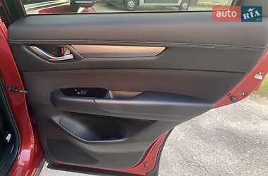 Позашляховик / Кросовер Mazda CX-5 2017 в 