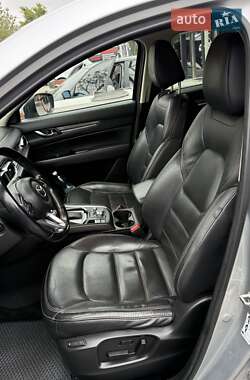 Позашляховик / Кросовер Mazda CX-5 2018 в 