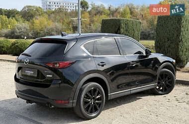 Позашляховик / Кросовер Mazda CX-5 2018 в 