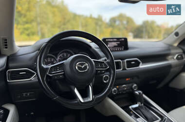 Позашляховик / Кросовер Mazda CX-5 2018 в 