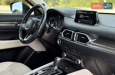 Позашляховик / Кросовер Mazda CX-5 2018 в 