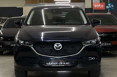 Позашляховик / Кросовер Mazda CX-5 2018 в 